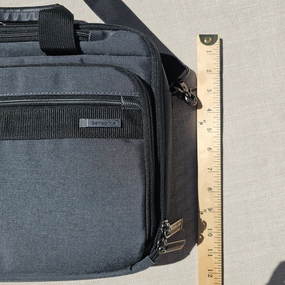 Samsonite Travel Laptop Bag with Tons of Pockets and Luggage Strap - Picture 12 of 13